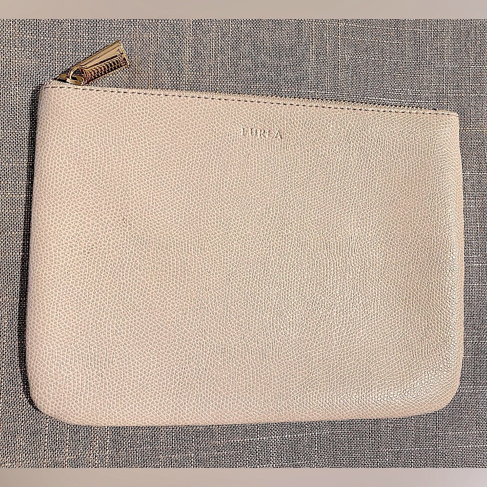 NWOT FURLA pebbled leather bag with gold hardware, perfect condition